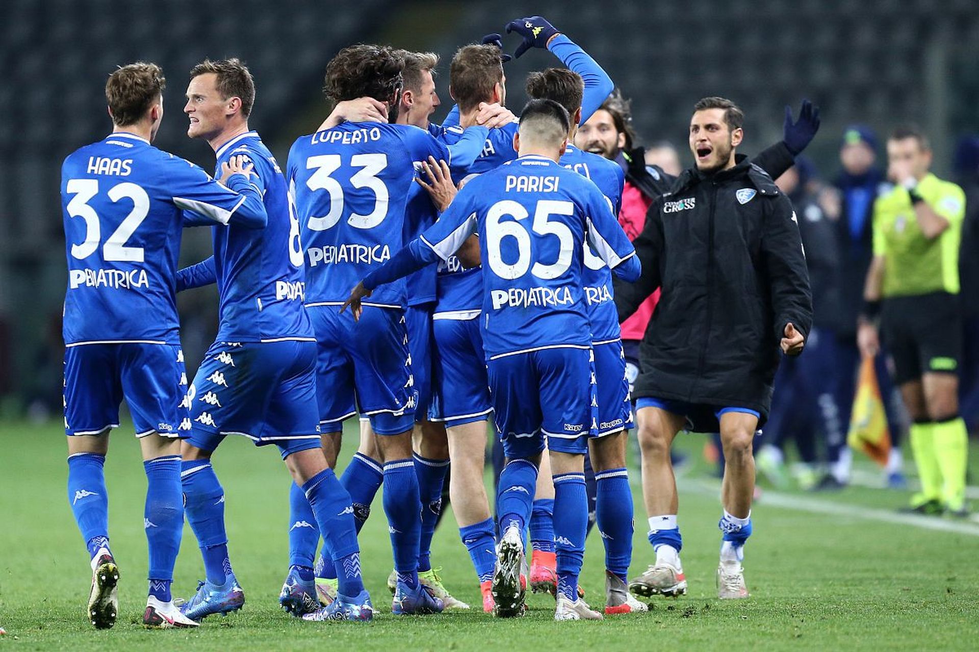 夺冠对整个 夺冠对整个