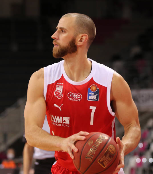 用不到8秒 用不到8秒